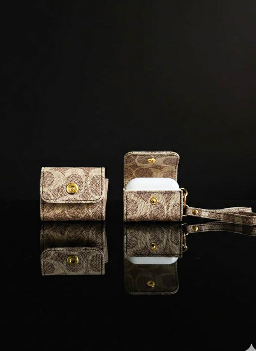 Signature Leather AirPods Case